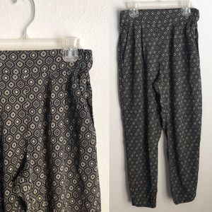 Xhilaration High Rise Waisted Ankle Soft Pants